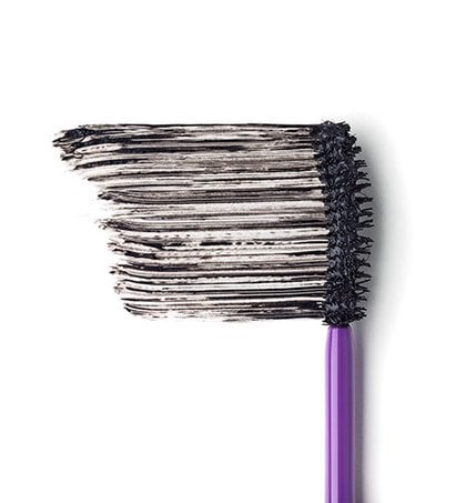 Foto del envase y textura de la mascara False Lashes X Fiber
