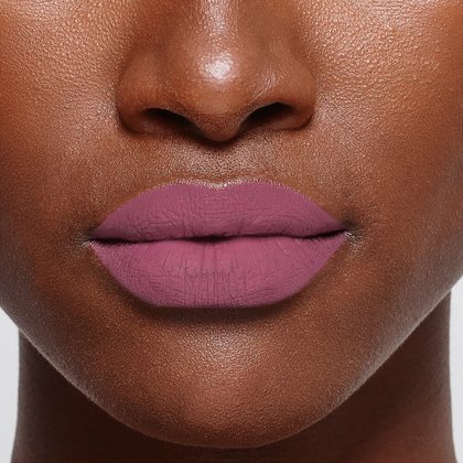 Tono Le Rosewood Ambition en labios